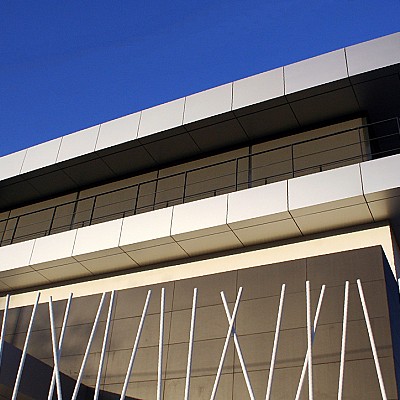 REFORMA Y AMPLIACIÓN DE EDIFICIO DE OFICINAS